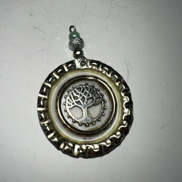 Set Of 2 Vintage Gold-Tone Animal Brooches & Tree Pendant With Green Accents - Picture 7 of 7